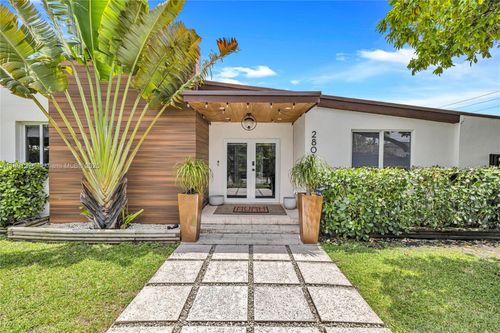 2801 Sw 64th Ave, Miami, FL, 33155-3921 | Card Image