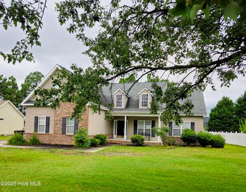 102 Newington Way, Aberdeen, NC, 28315-2229 | Card Image