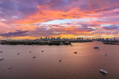 816-1100 West Ave, Miami Beach, FL, 33139-4749 | Card Image