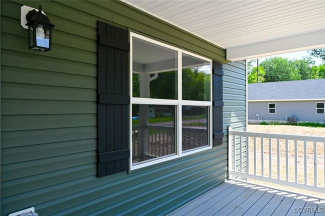 Deck with covered porch | Image 4