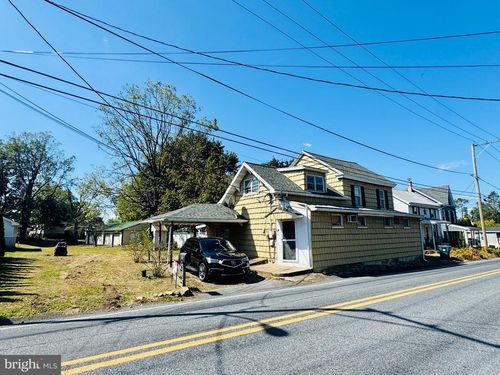 895 Pleasant Hill Rd, FLEETWOOD, PA, 19522-8322 | Card Image