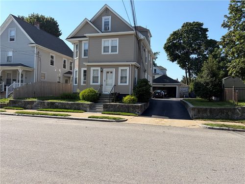 82 Chestnut Avenue, Cranston, RI, 02910 | Card Image