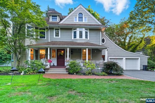 20 Westervelt Ave, Tenafly, NJ, 07670-2726 | Card Image