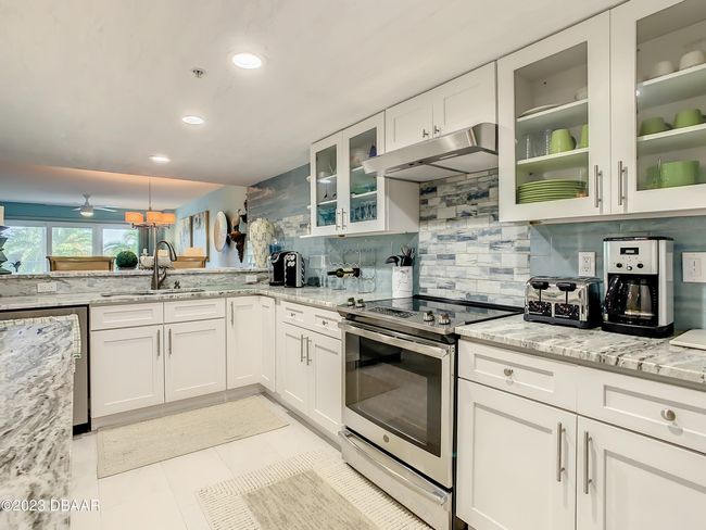 APT-307D - 4 Oceans West Blvd, Condo with 2 bedrooms, 2 bathrooms and null parking in Daytona Beach Shores FL | Image 10