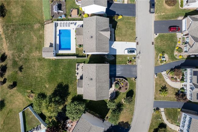 Birdseye view, FYI if you are interested in putting in a pool someday, you can see that the neighbors have them so it is possible. | Image 47