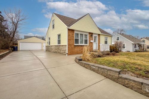 2645 S 91st Street, WEST ALLIS, WI, 53227 | Card Image