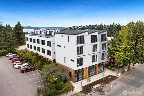 5253 B California Ave Sw, Seattle, WA, 98136 | Card Image