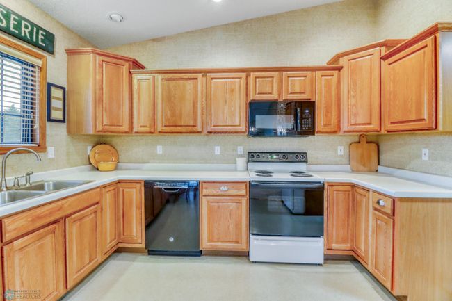 Kitchen1_6.JPG | Image 18