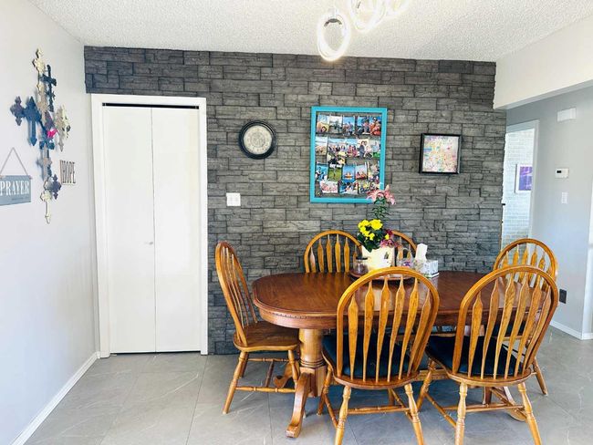 5615 46 Street, House other with 4 bedrooms, 3 bathrooms and 5 parking in Taber AB | Image 12