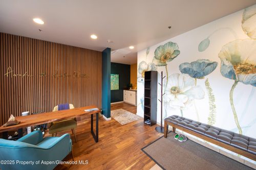 202a-711 E Valley Rd, Basalt, CO, 81621-8370 | Card Image