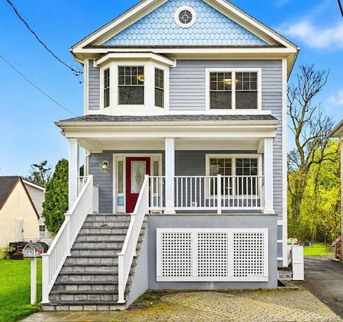 228 Central Ave, Rye, NY, 10580-1627 | Card Image