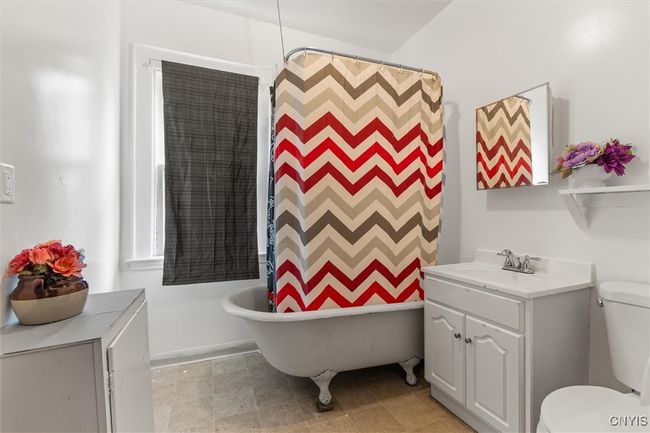 7 - 905 Tallman St, Home with 6 bedrooms, 4 bathrooms and null parking in Syracuse NY | Image 16