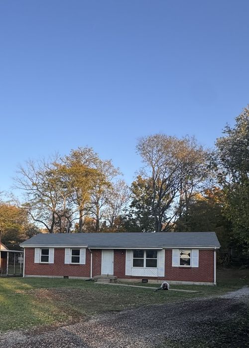 312 Plantation Dr, Clarksville, TN, 37042-6222 | Card Image