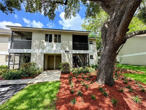 apt-105-303 Gardens Dr, Pompano Beach, FL, 33069-0918 | Card Image