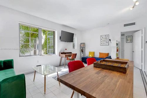 311-435 21st St, Miami Beach, FL, 33139-1704 | Card Image