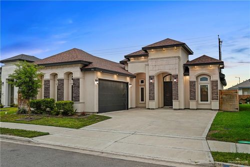 3516 Climax Dr, Edinburg, TX, 78542-5412 | Card Image
