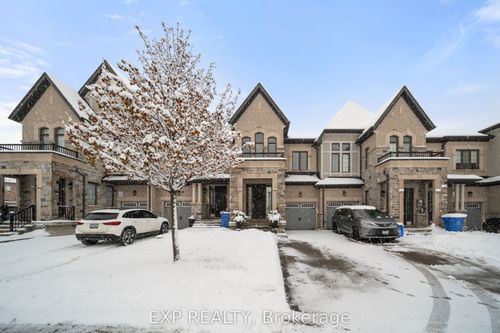 82 Gower Dr, Aurora, ON, L4G0W1 | Card Image