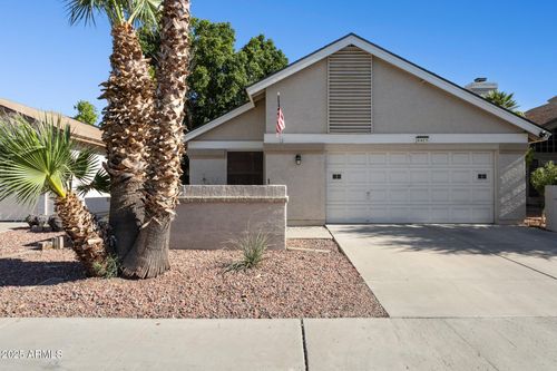 6413 W Puget Ave, Glendale, AZ, 85302-4424 | Card Image