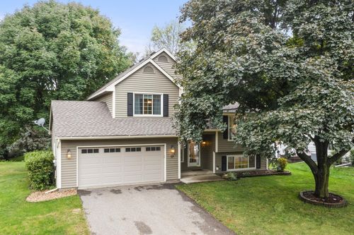 121 Fox Hollow Drive, Chanhassen, MN, 55317 | Card Image