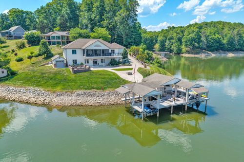 2245 Thomason Ln, Goodview, VA, 24095-2457 | Card Image