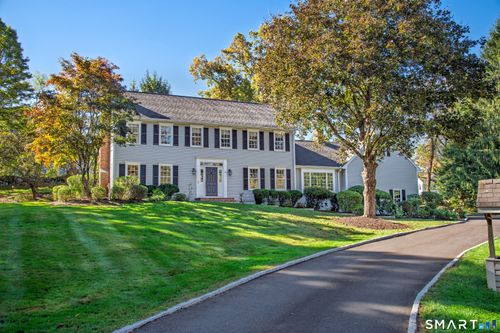 15 Schoolhouse Pl, Ridgefield, CT, 06877-1025 | Card Image
