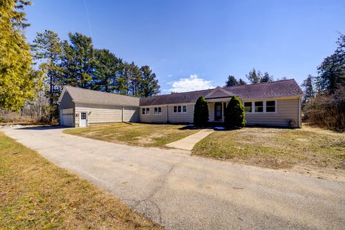 974 N Mill St, Northport, MI, 49670-9779 | Card Image