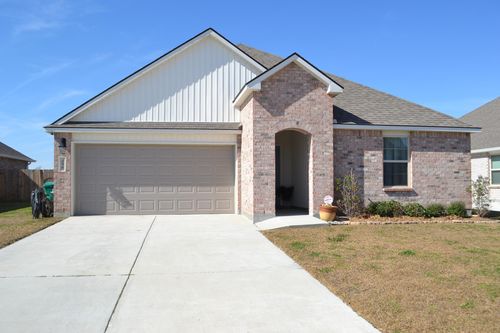 258 Darwen Dr, Raceland, LA, 70394-3668 | Card Image