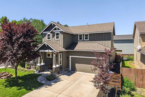 61925 Lorrin Pl, Bend, OR, 97702-3493 | Card Image