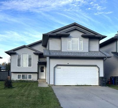 1000 7 St Sw, House detached with 4 bedrooms, 2 bathrooms and 5 parking in Slave Lake AB | Image 1