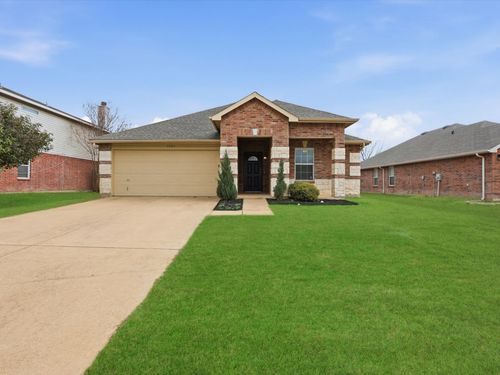 1441 Erin Dr, Burleson, TX, 76028-8607 | Card Image