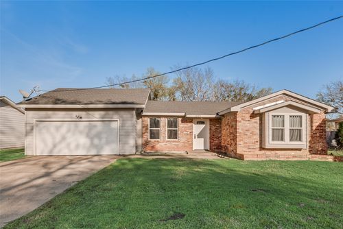 1303 S Medora St, Terrell, TX, 75160-4814 | Card Image