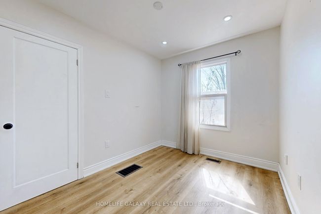 16 Queen St, House other with 2 bedrooms, 1 bathrooms and 4 parking in Ajax ON | Image 15
