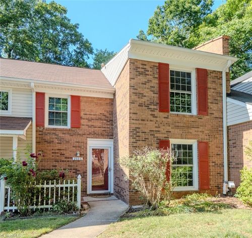 2696 Saint Johns Pl, Winston Salem, NC, 27106-3830 | Card Image