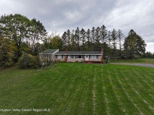 455 Roberts Hill Rd, West Coxsackie, NY, 12192-1617 | Card Image