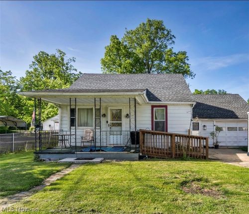 40622 Carlisle Ave, Elyria, OH, 44035-7928 | Card Image
