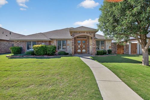 2904 Chelsea Pl, Midland, TX, 79705-2322 | Card Image