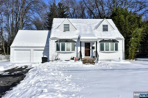 260 W Allendale Ave, Allendale, NJ, 07401-1725 | Card Image