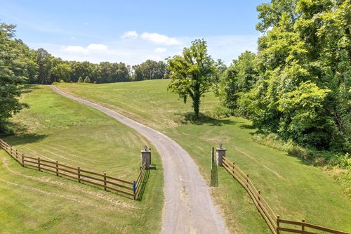 3575 Blooming Grove Rd, Woodlawn, TN, 37191-9316 | Card Image