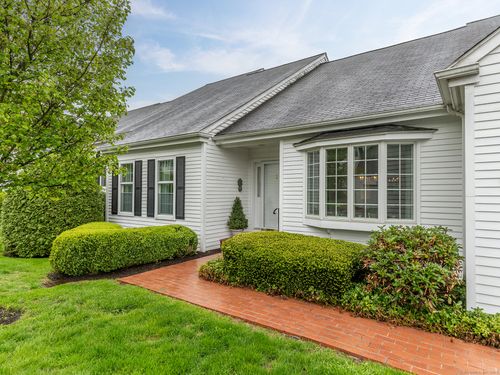 8-8 Dickinson Ct, Litchfield, CT, 06759-3312 | Card Image