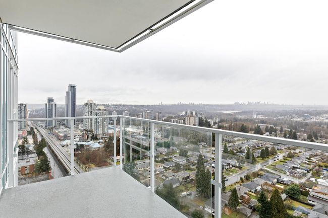 2404 - 652 Whiting Way, Condo with 2 bedrooms, 2 bathrooms and 1 parking in Coquitlam BC | Image 13