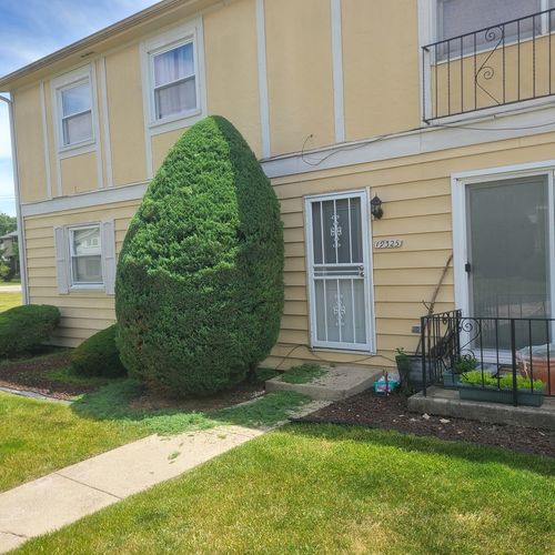 19325 Oakwood Ave, Country Club Hills, IL, 60478-5753 | Card Image