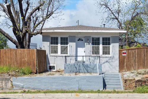 2612 Harwood St, Fort Worth, TX, 76103-2846 | Card Image