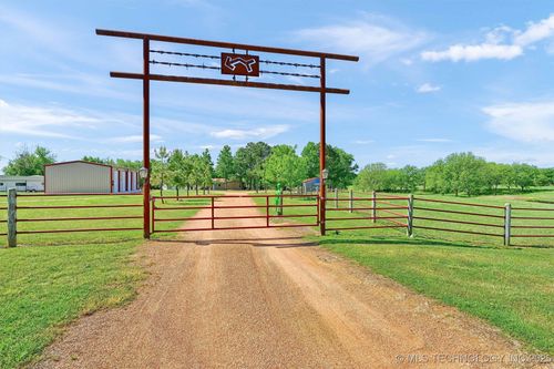 17983 Nuttin Ln, Madill, OK, 73446-5512 | Card Image