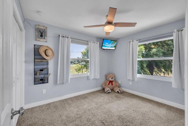 11015 S County Road 39, House other with 4 bedrooms, 2 bathrooms and null parking in Lithia FL | Image 23