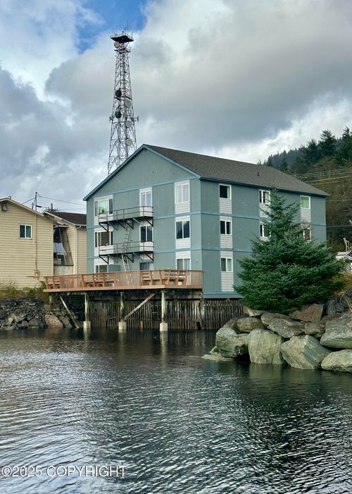 apt-4-2843 Tongass Ave, Ketchikan, AK, 99901-5764 | Card Image