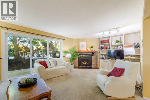 10-1950 Burtch Rd, Kelowna, BC, V1Y4B2 | Card Image