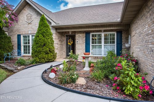 3866 Legends Way, Maryville, TN, 37801-8653 | Card Image