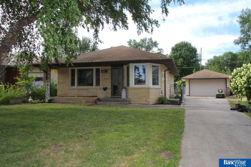 6901 Benton St, Lincoln, NE, 68507-2025 | Card Image