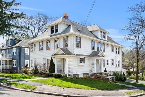 18 Fairfax Rd, Milton, MA, 02186-1622 | Card Image