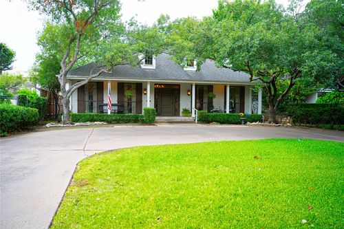 3841 Maplewood Ave, Dallas, TX, 75205-2828 | Card Image